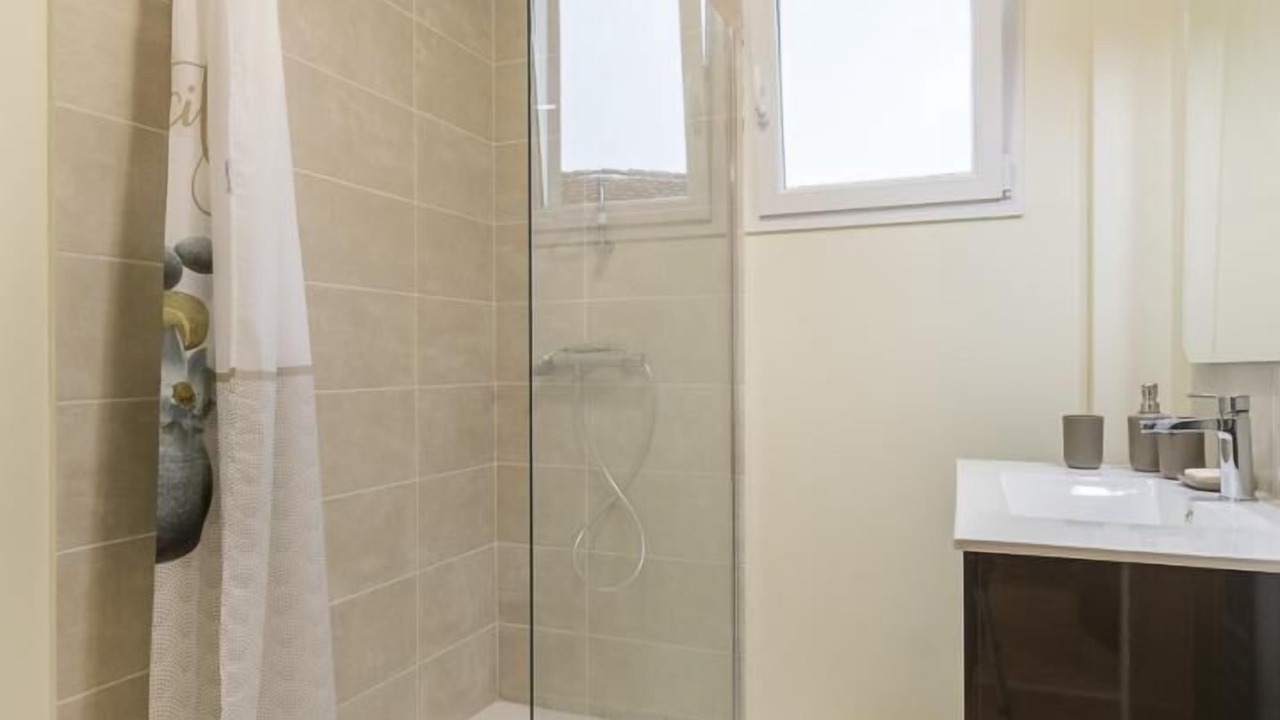 Photo of Bathroom in Ayn