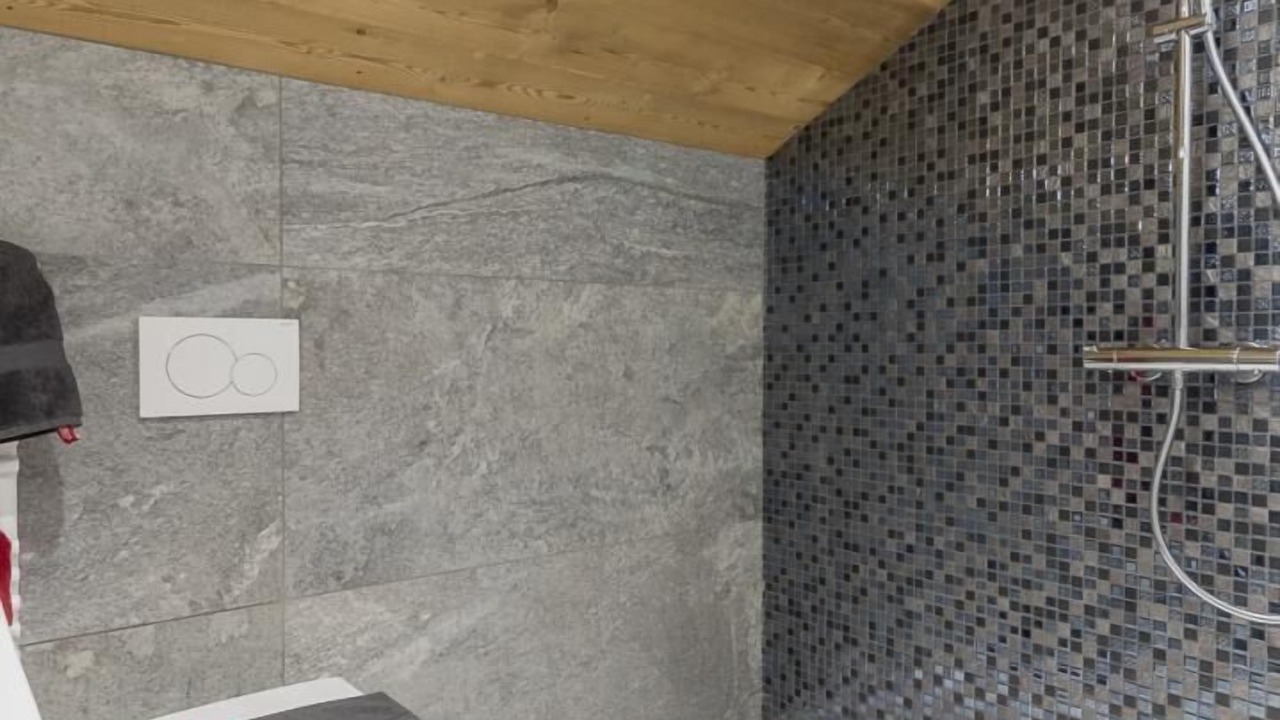 Photo of Bathroom in Hauteluce