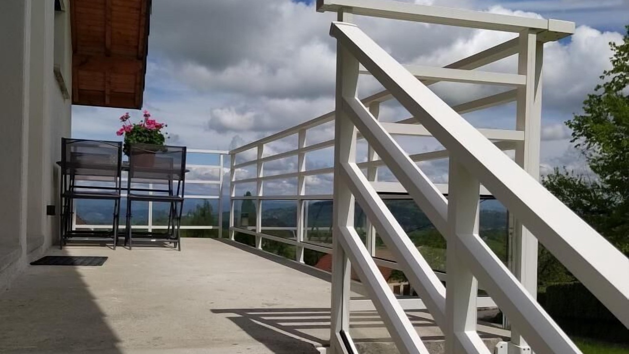 Photo of Patio Balcony in Montcel