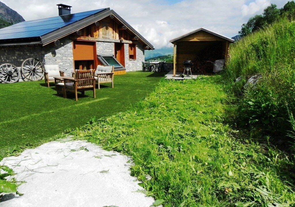 Photo of Outdoor in Praranger