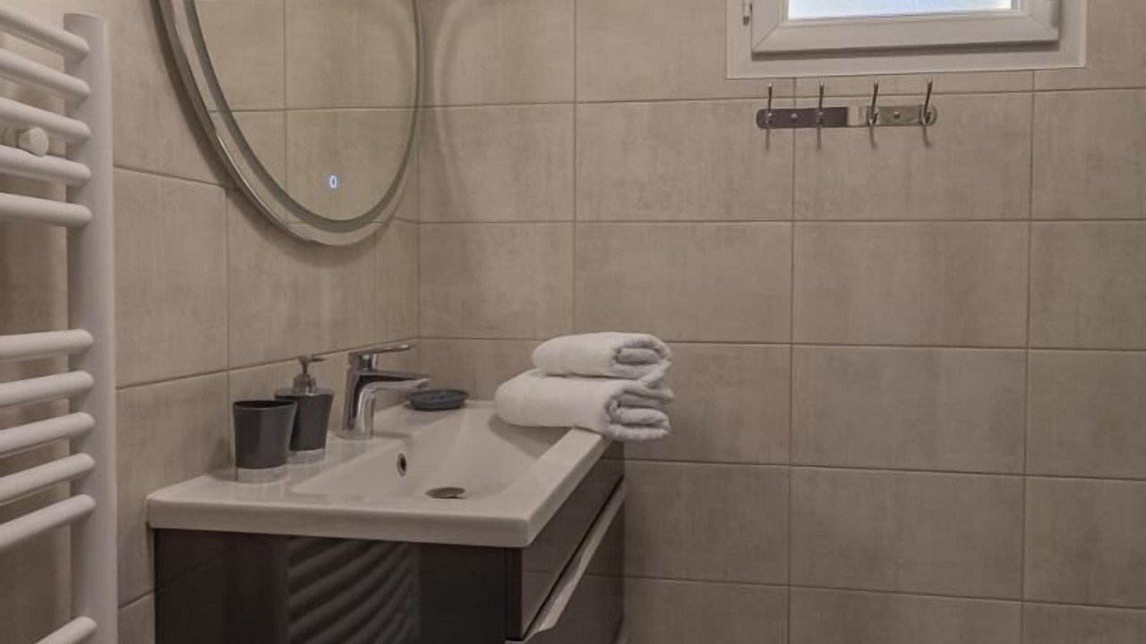 Photo of Bathroom in Saint-Paul