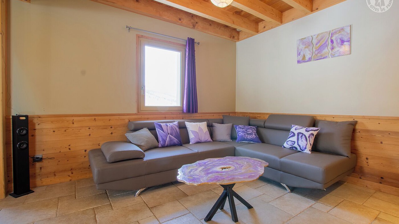 Photo of Livingroom in Le Noyer