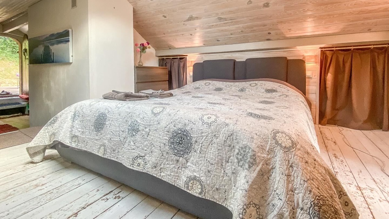 Photo of Bedroom in Lepin-le-Lac