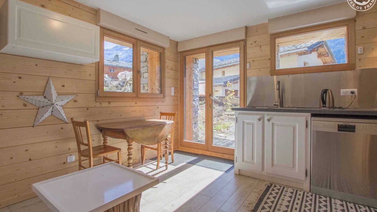 Photo of Kitchen in Lanslevillard