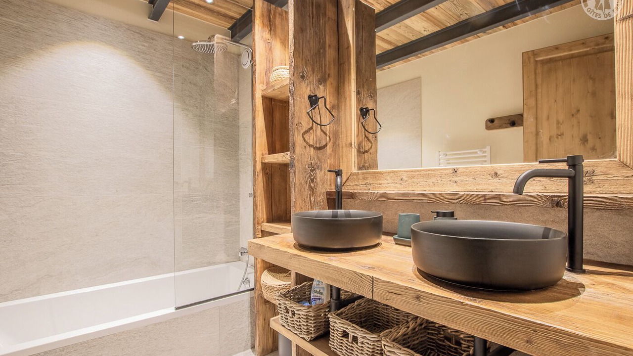 Photo of Bathroom in Le Bourget-du-Lac