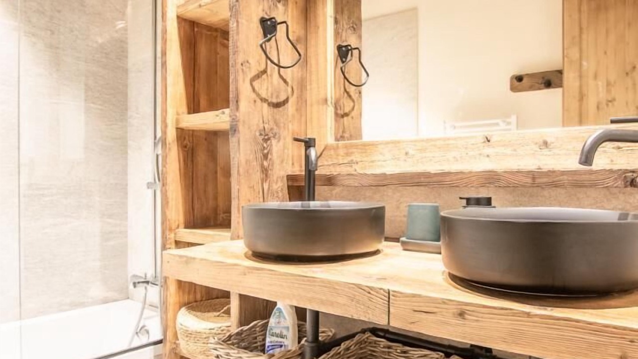 Photo of Bathroom in Le Bourget-du-Lac