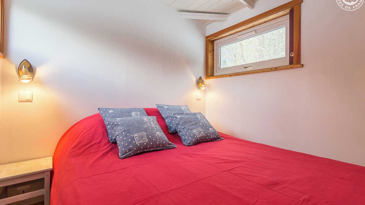 Photo of Bedroom in Saint-Meme d'en Haut