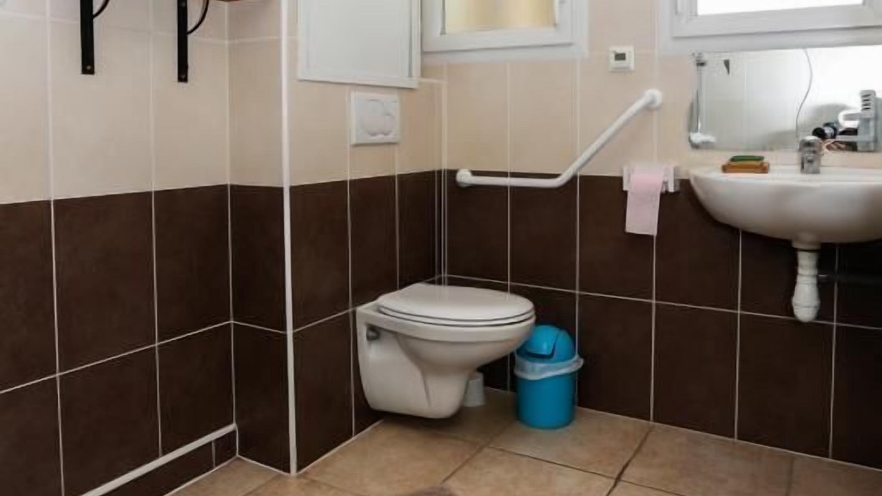 Photo of Bathroom in Myans