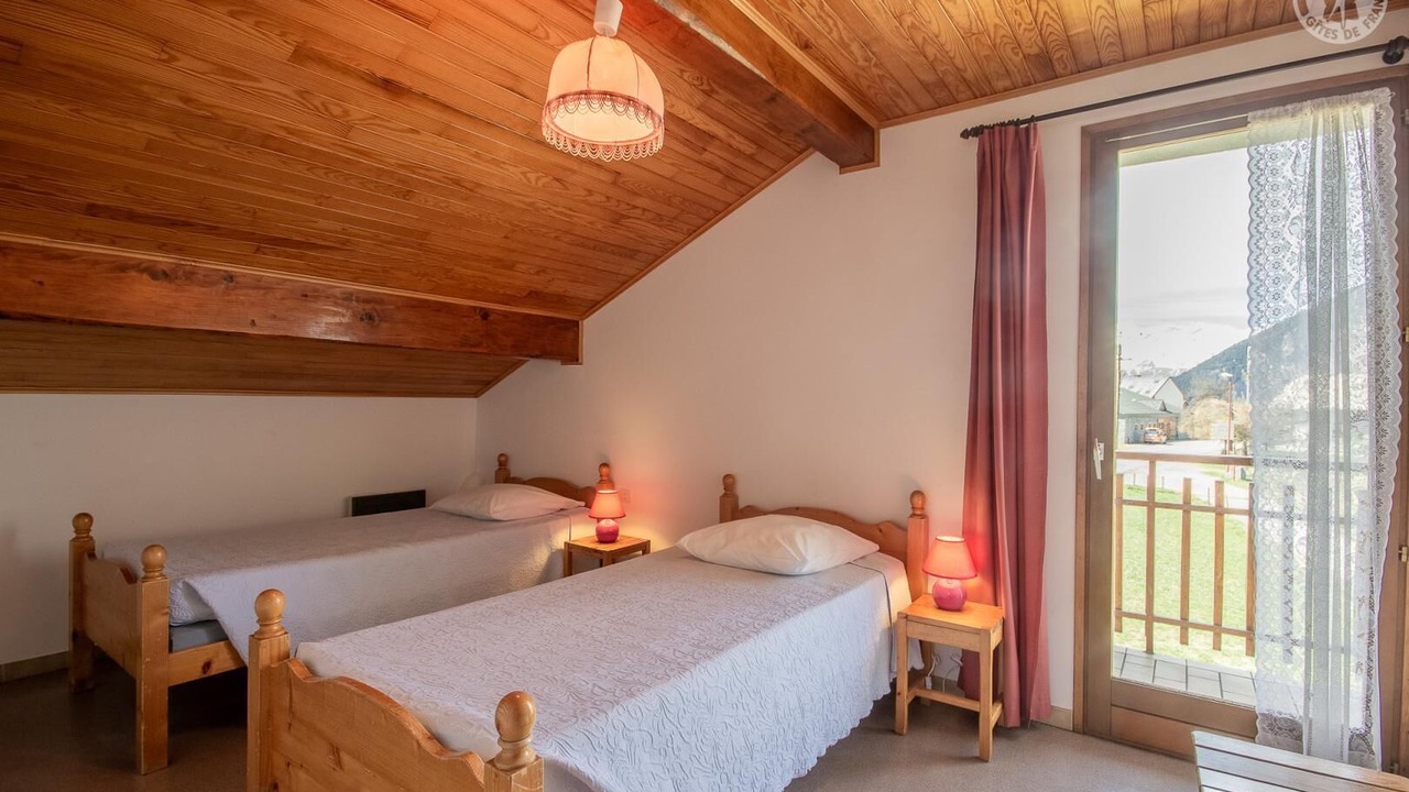 Photo of Bedroom in Albiez-le-Vieux