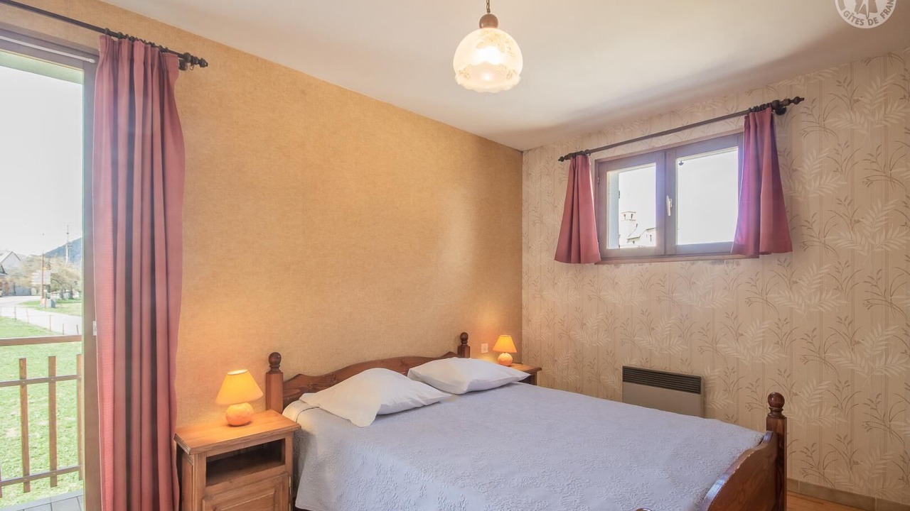 Photo of Bedroom in Albiez-le-Vieux