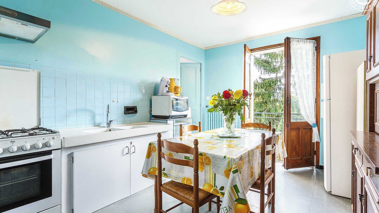 Photo of Kitchen in Pragondran