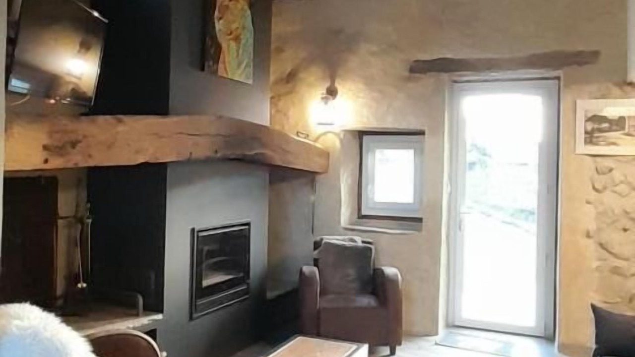 Photo of Livingroom in Meyrieux-Trouet