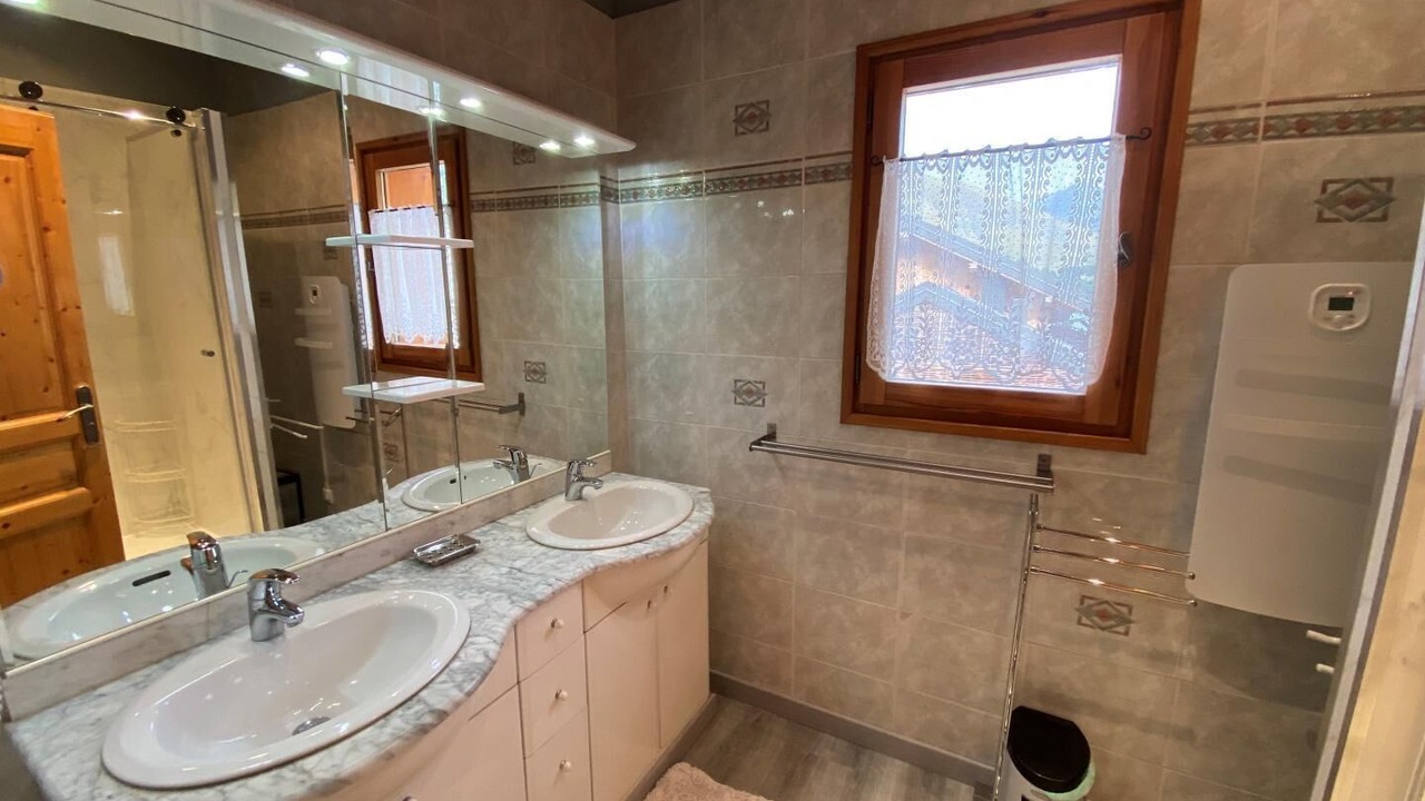 Photo of Bathroom in Saint-Sorlin-d'Arves
