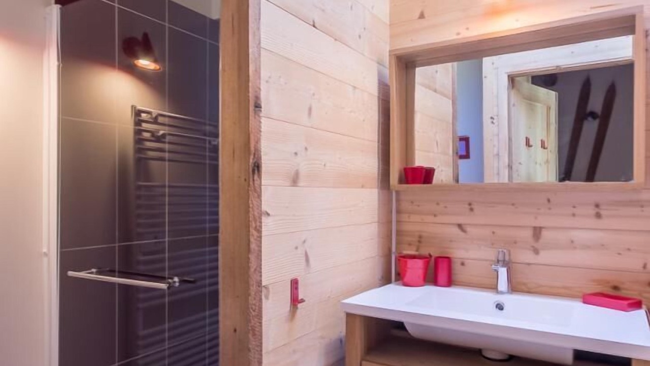 Photo of Bathroom in Queige