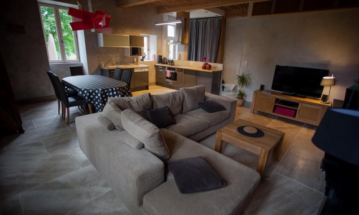 Photo of Livingroom in Brison-Saint-Innocent