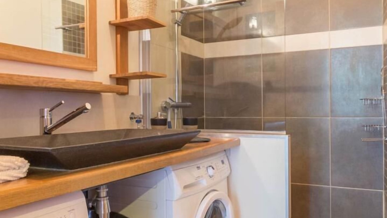 Photo of Bathroom in Brison-Saint-Innocent