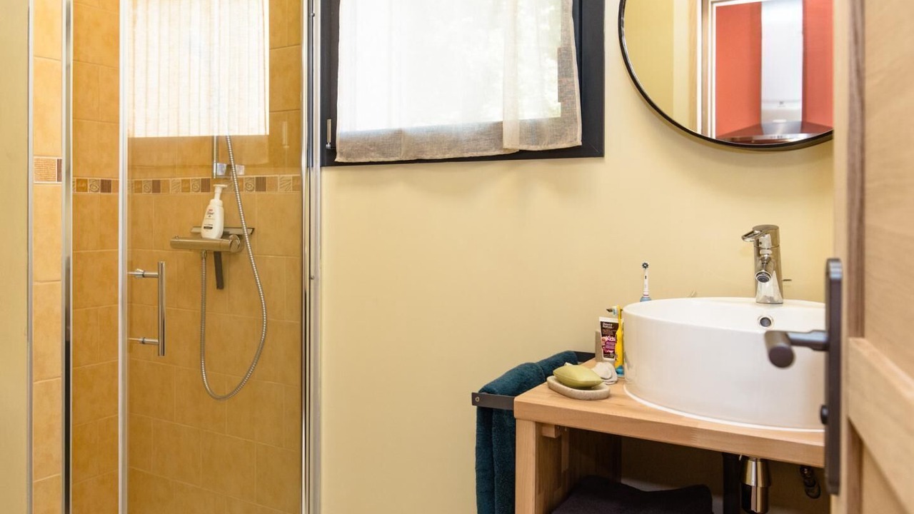 Photo of Bathroom in Yenne