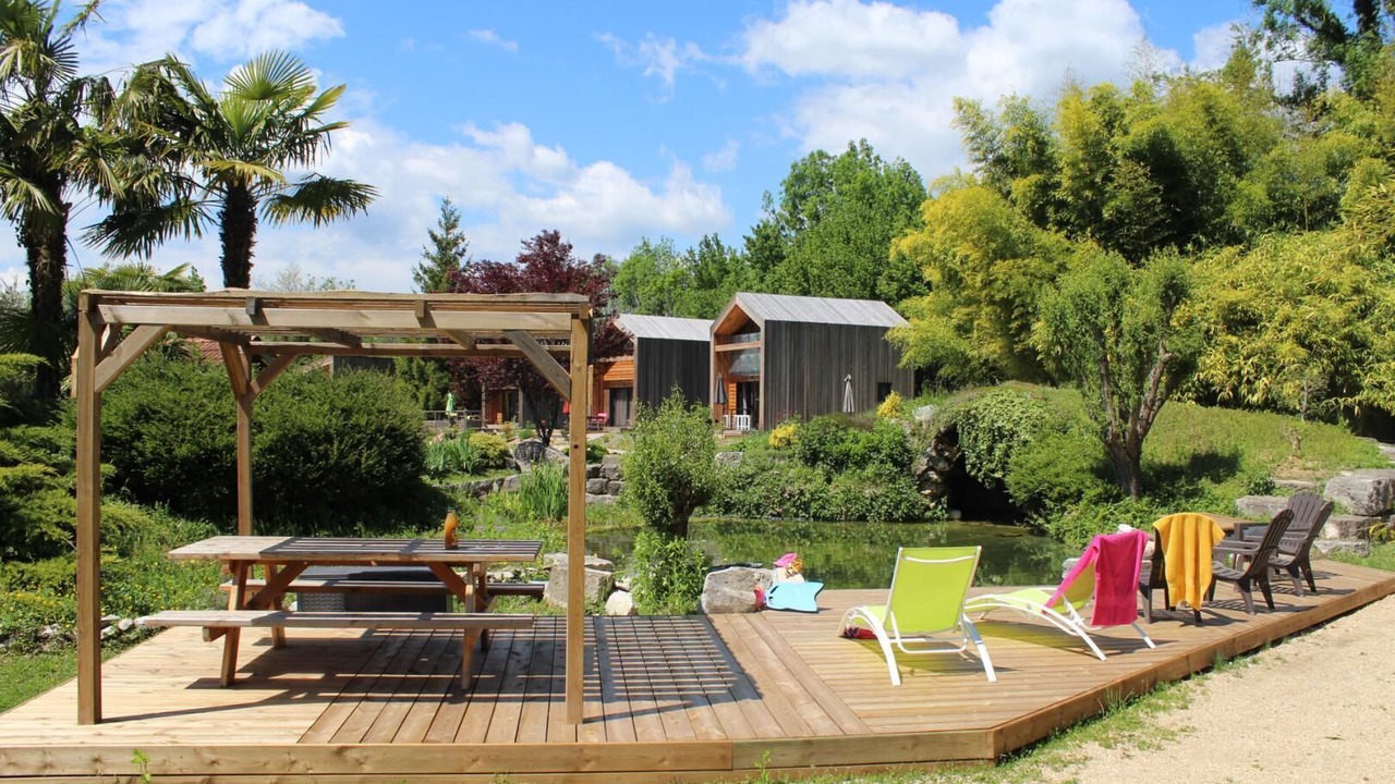 Photo of Outdoor in Yenne