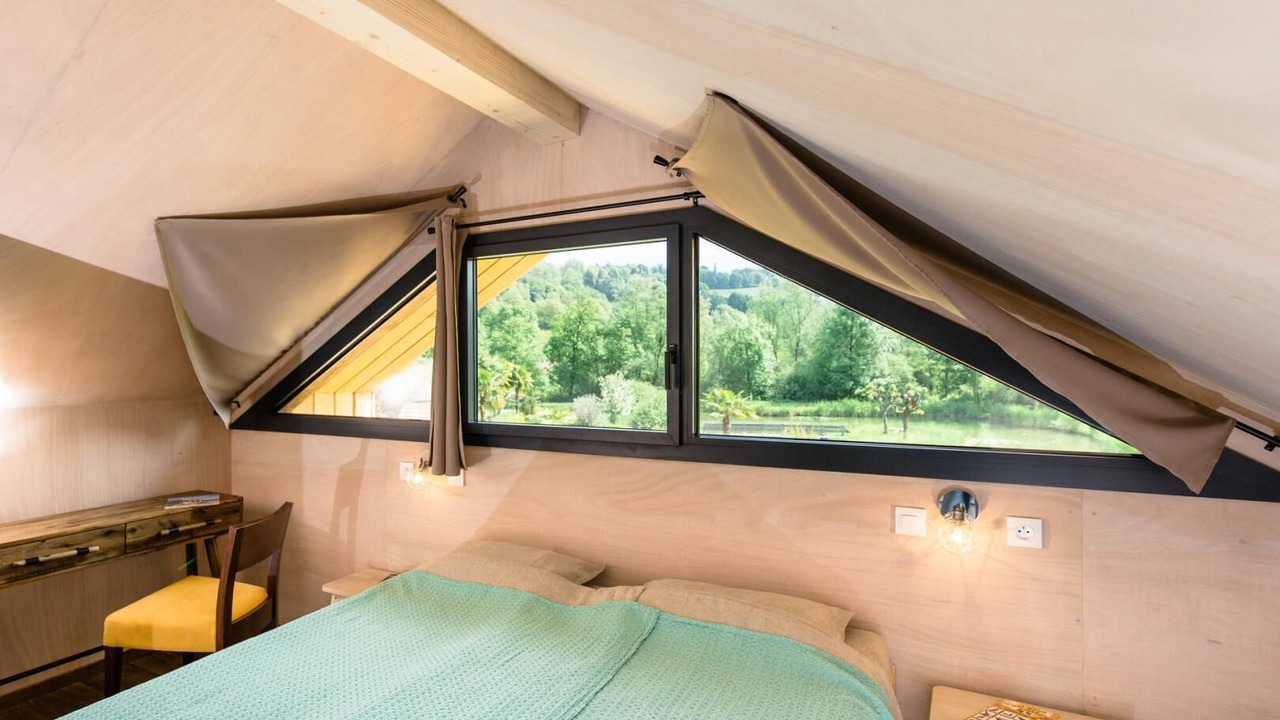 Photo of Bedroom in Yenne