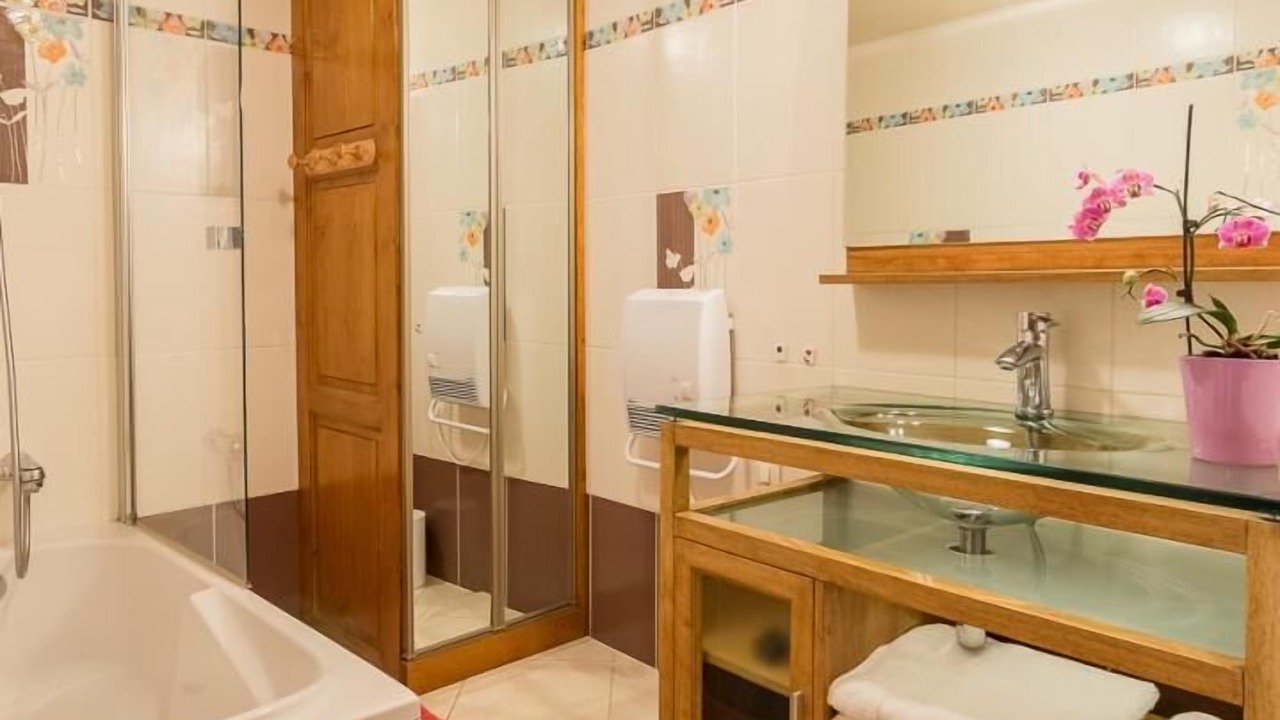 Photo of Bathroom in Hauteluce