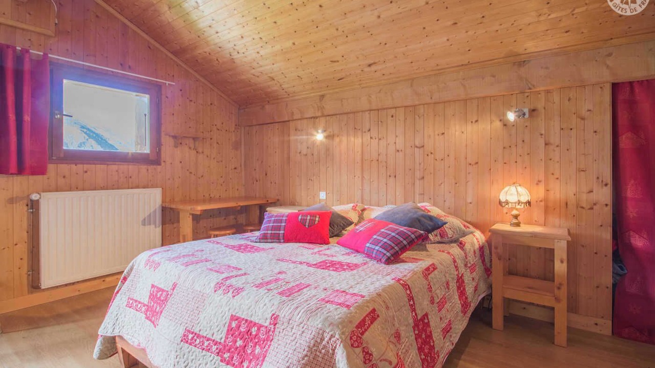 Photo of Bedroom in Albiez-Montrond