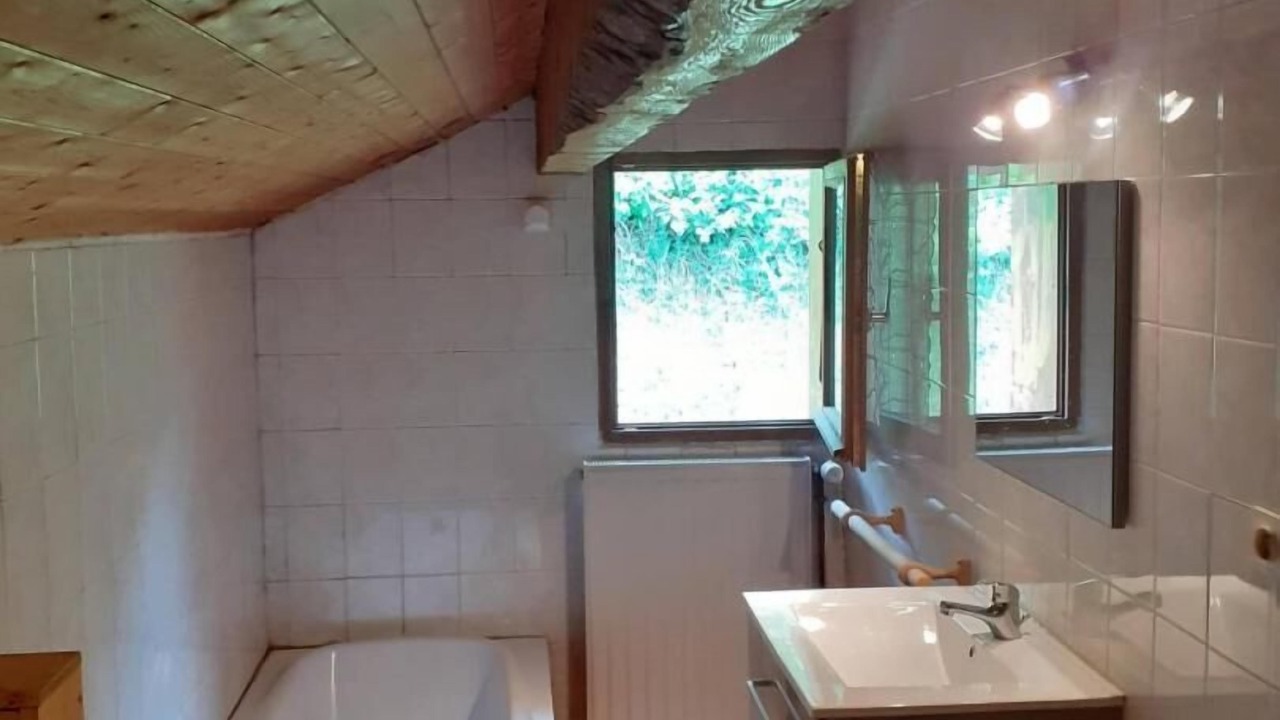 Photo of Bathroom in Albiez-Montrond