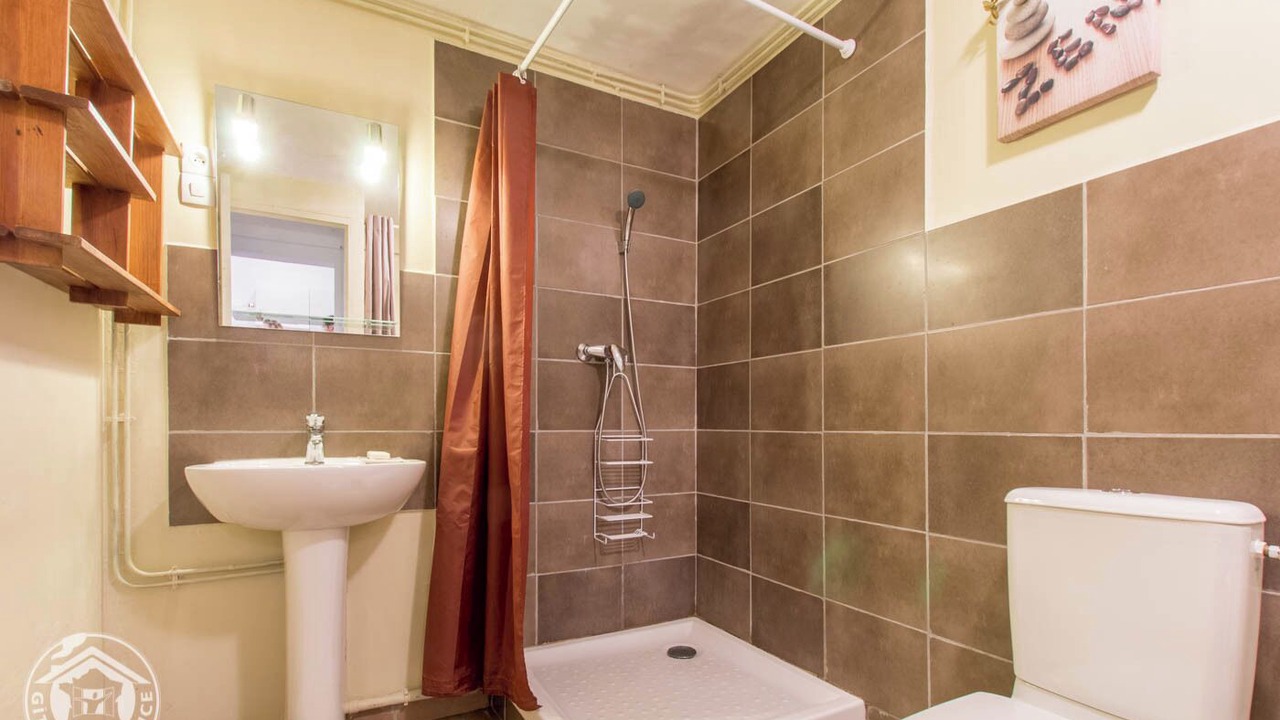 Photo of Bathroom in Lepin-le-Lac