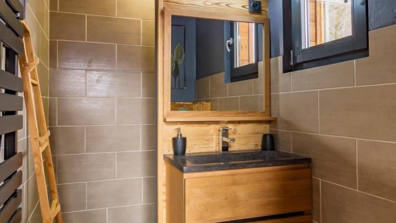 Photo of Bathroom in Arith