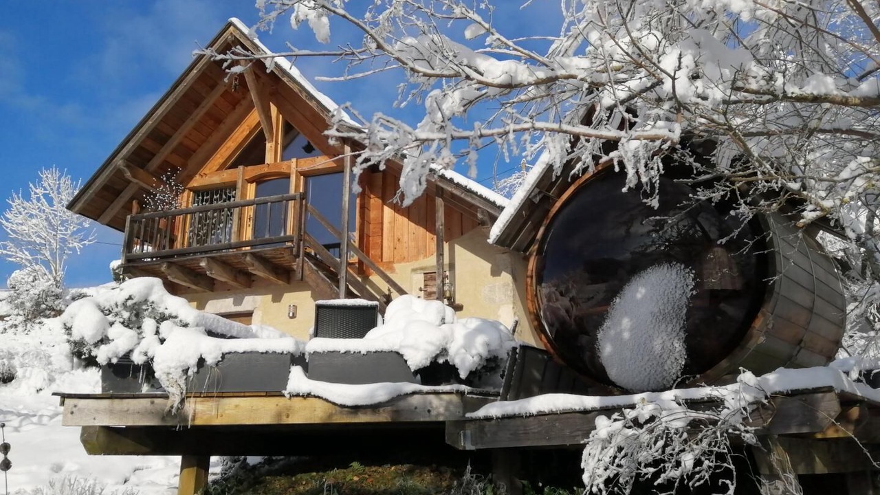 Photo of Outdoor in Corbel