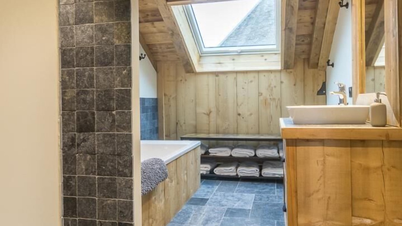 Photo of Bathroom in Myans