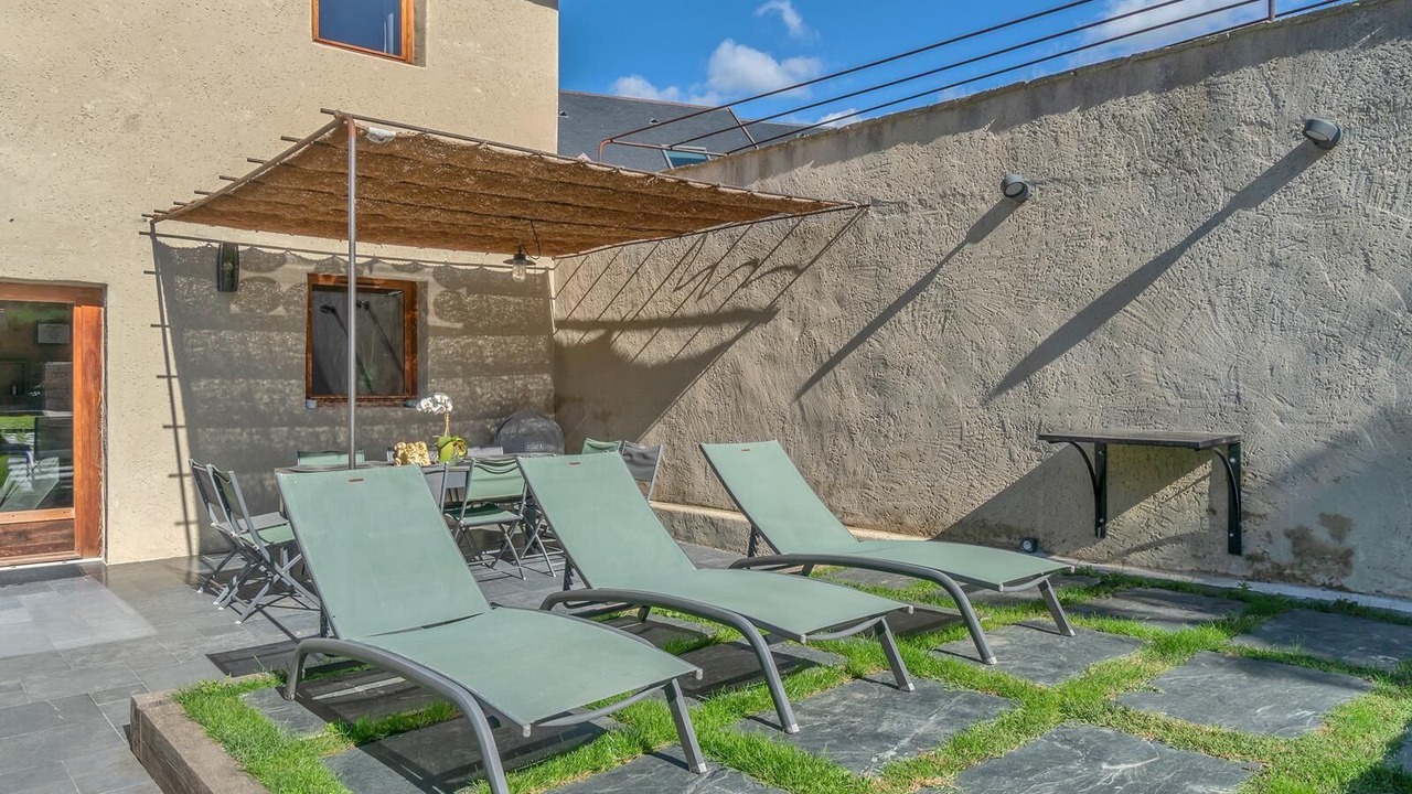 Photo of Outdoor in Myans