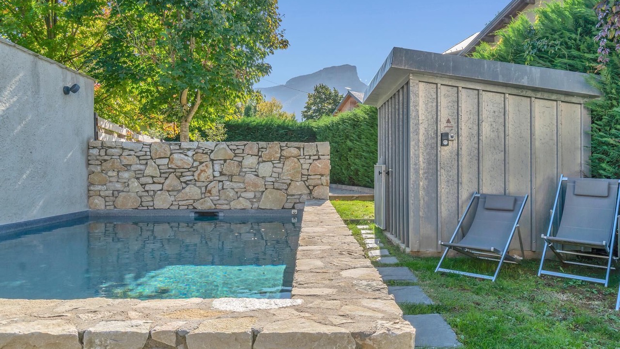 Photo of Outdoor in Myans