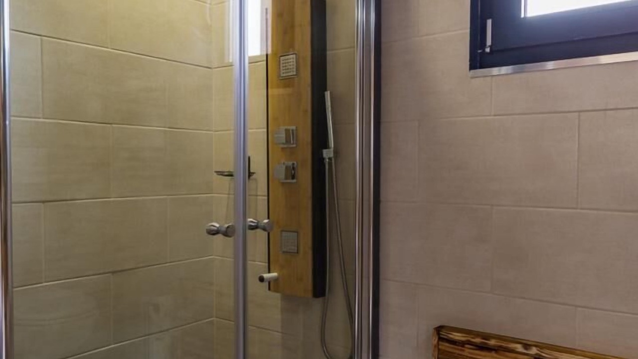 Photo of Bathroom in Arith