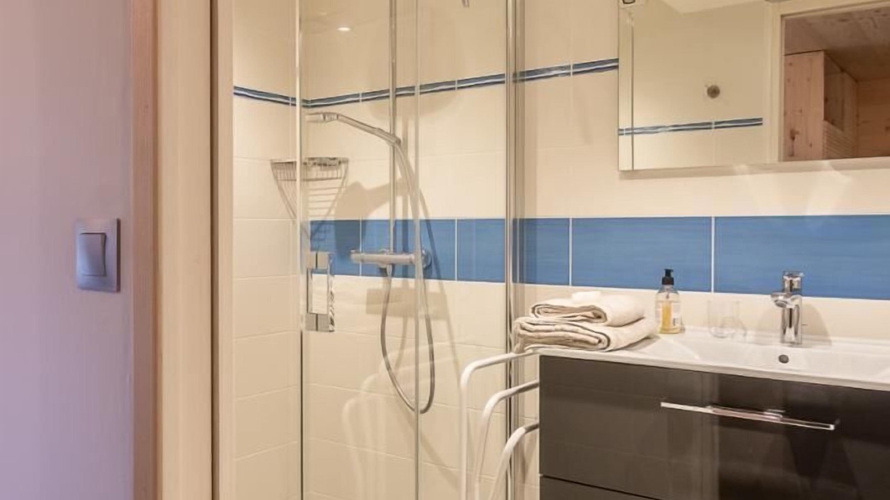 Photo of Bathroom in Queige