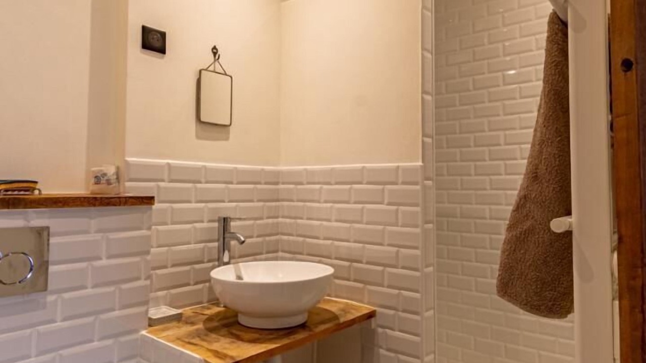 Photo of Bathroom in Ayn