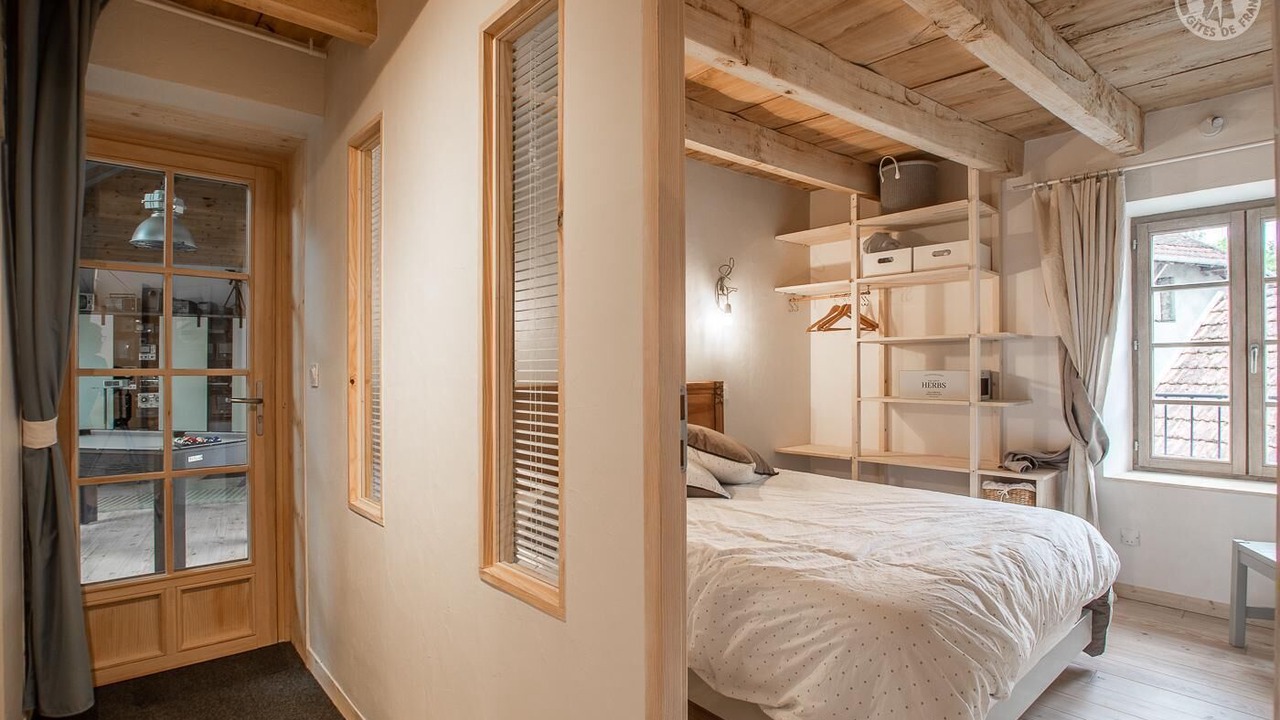 Photo of Bedroom in Yenne