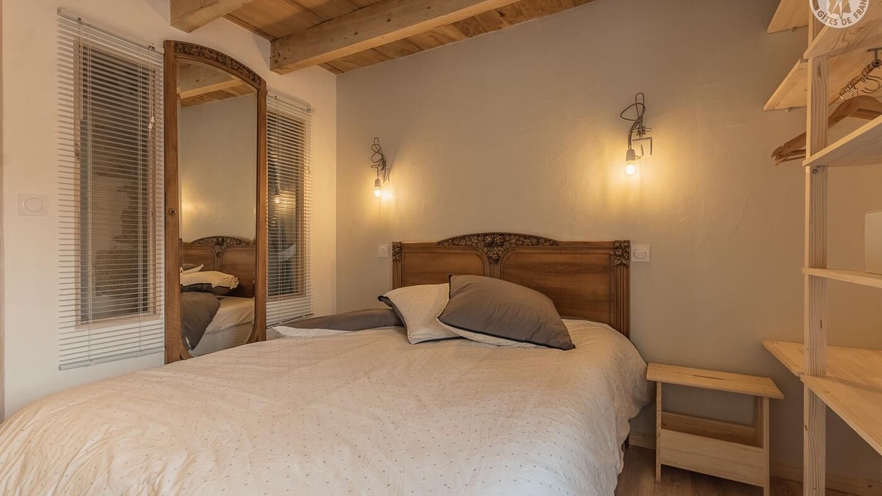 Photo of Bedroom in Yenne