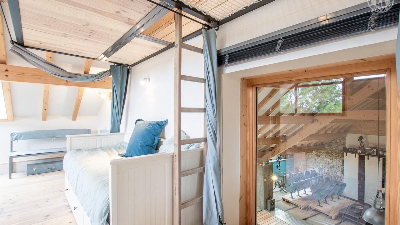 Photo of Bedroom in Yenne