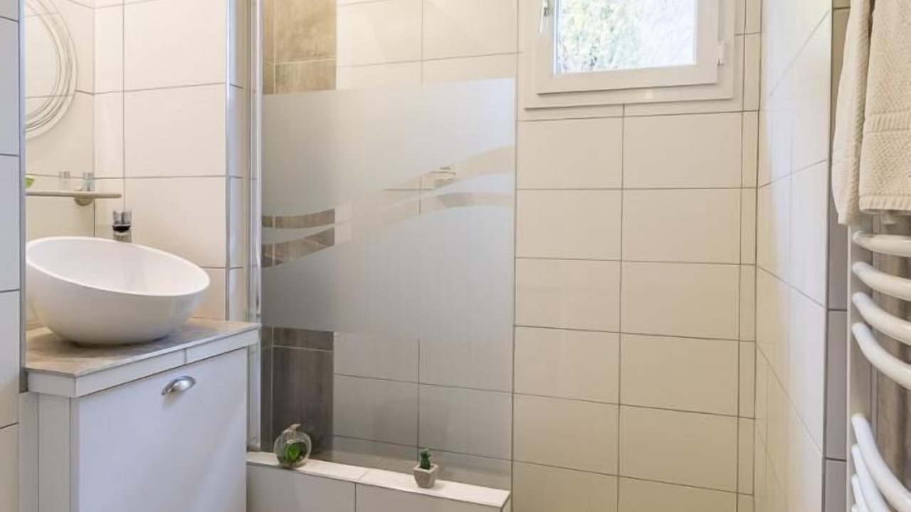 Photo of Bathroom in Brison-Saint-Innocent