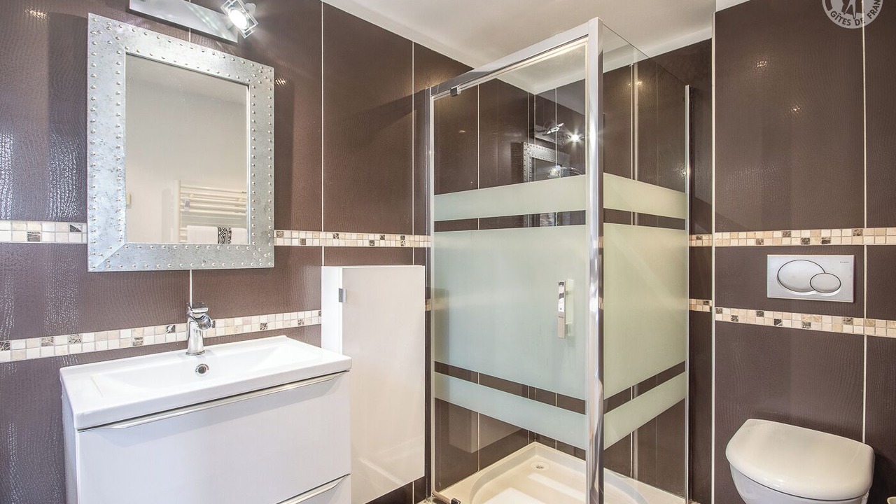 Photo of Bathroom in Voglans