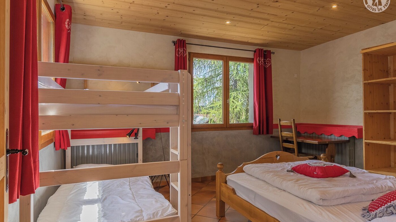 Photo of Bedroom in Albiez-Montrond