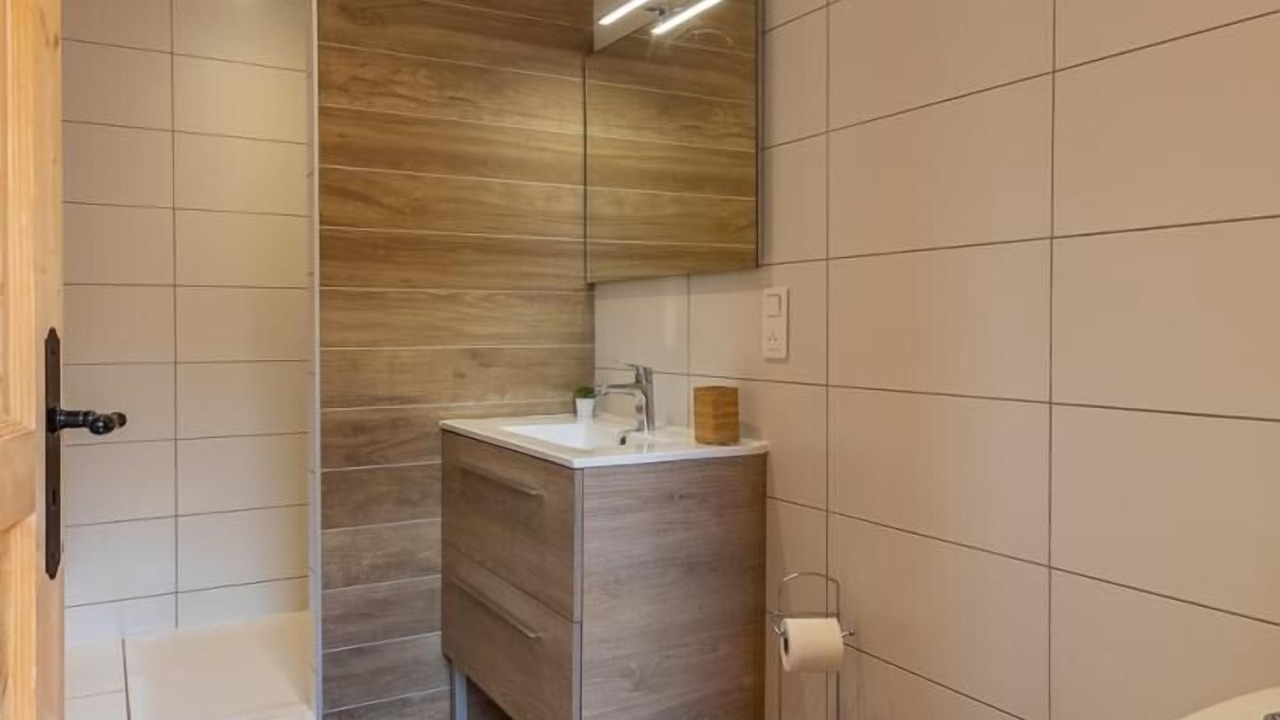 Photo of Bathroom in Albiez-Montrond