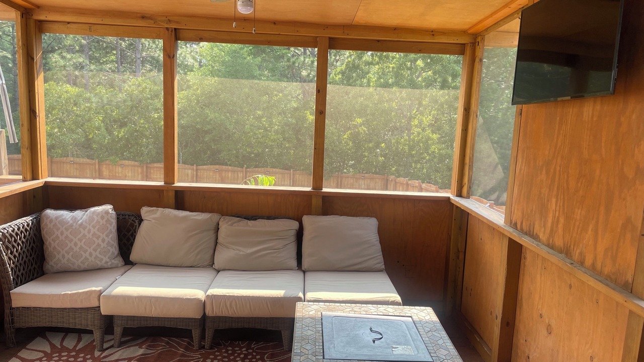 Photo of Livingroom in Huntcliff