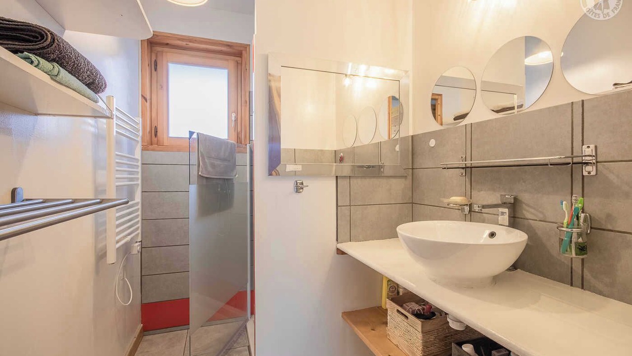 Photo of Bathroom in Les Deserts