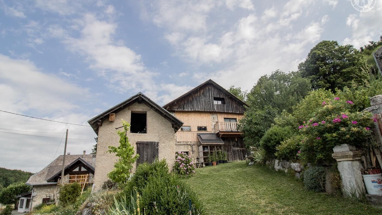 Photo of Outdoor in Corbel