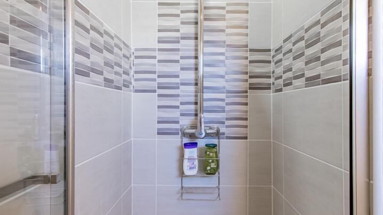 Photo of Bathroom in Curgy