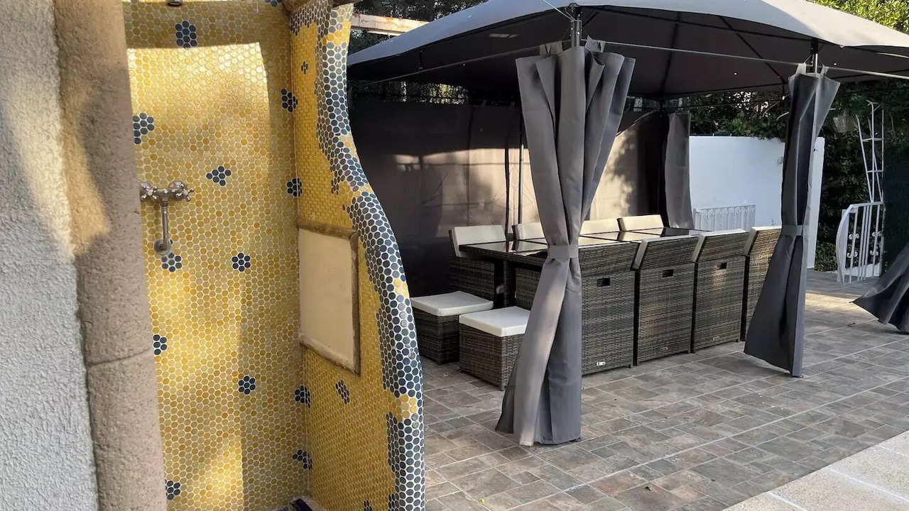 Photo of Patio Balcony in La Drova