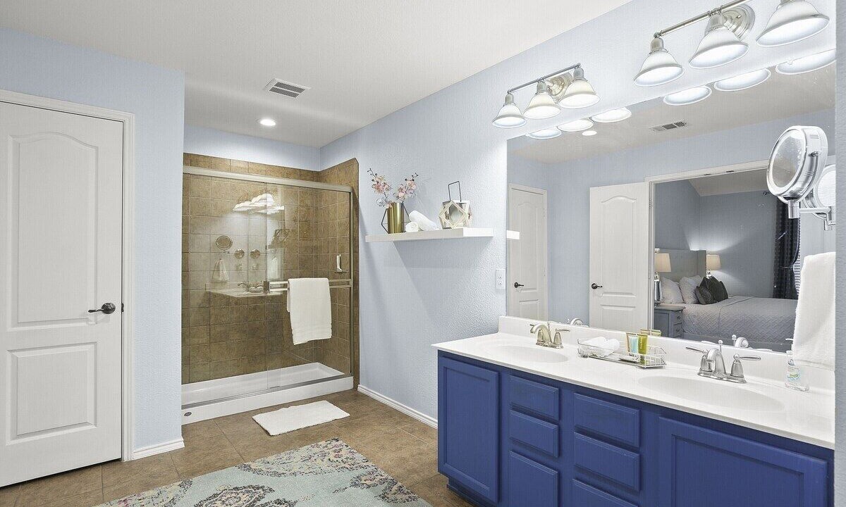 Photo of Bathroom in The Colony