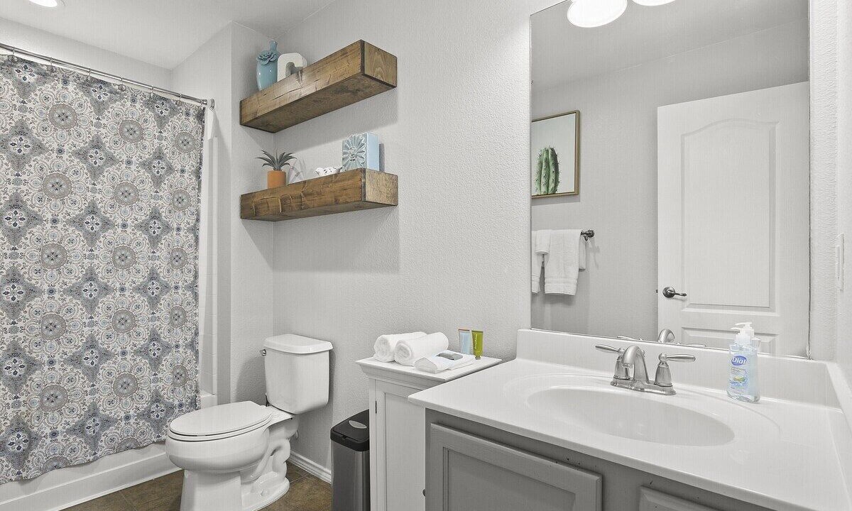 Photo of Bathroom in The Colony