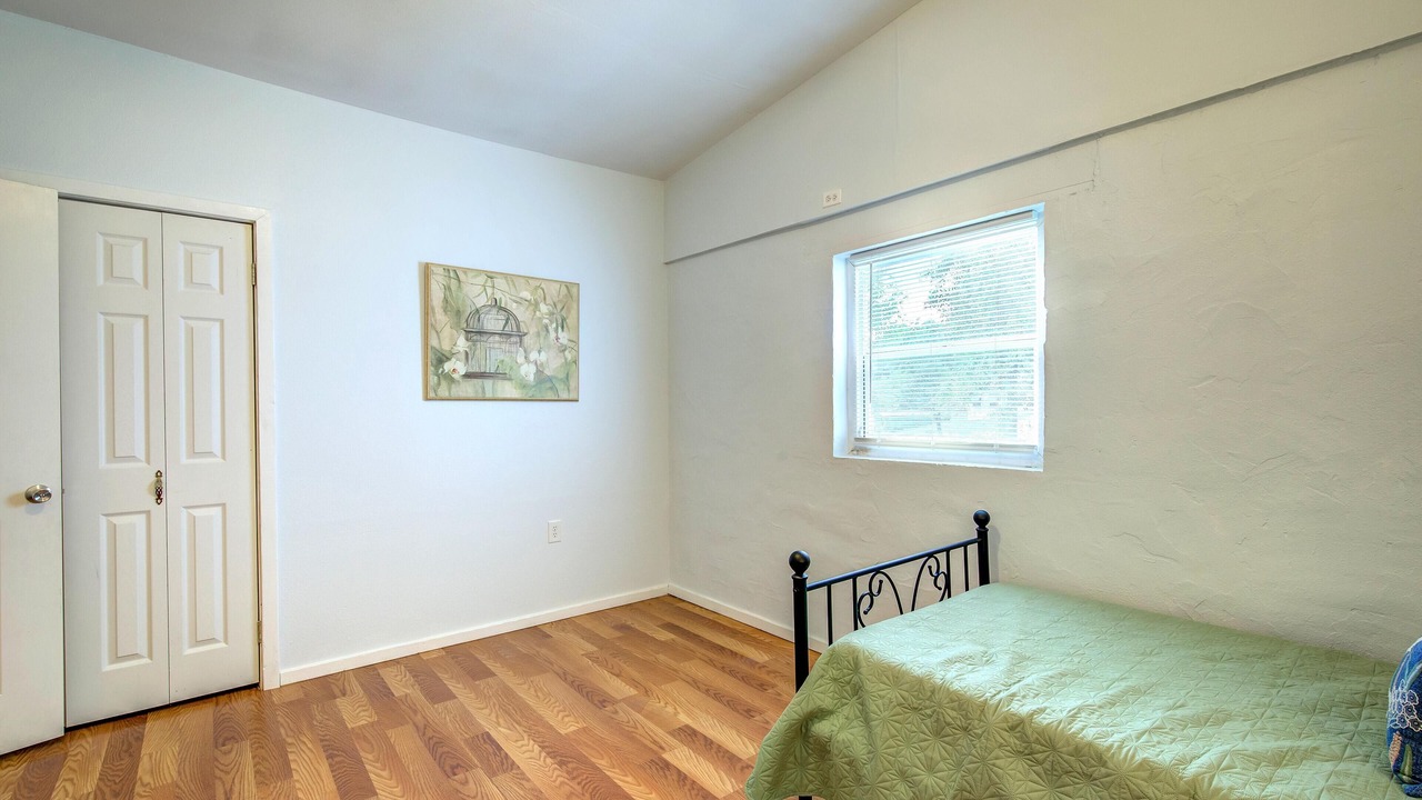 Photo of Bedroom in Miller Grove